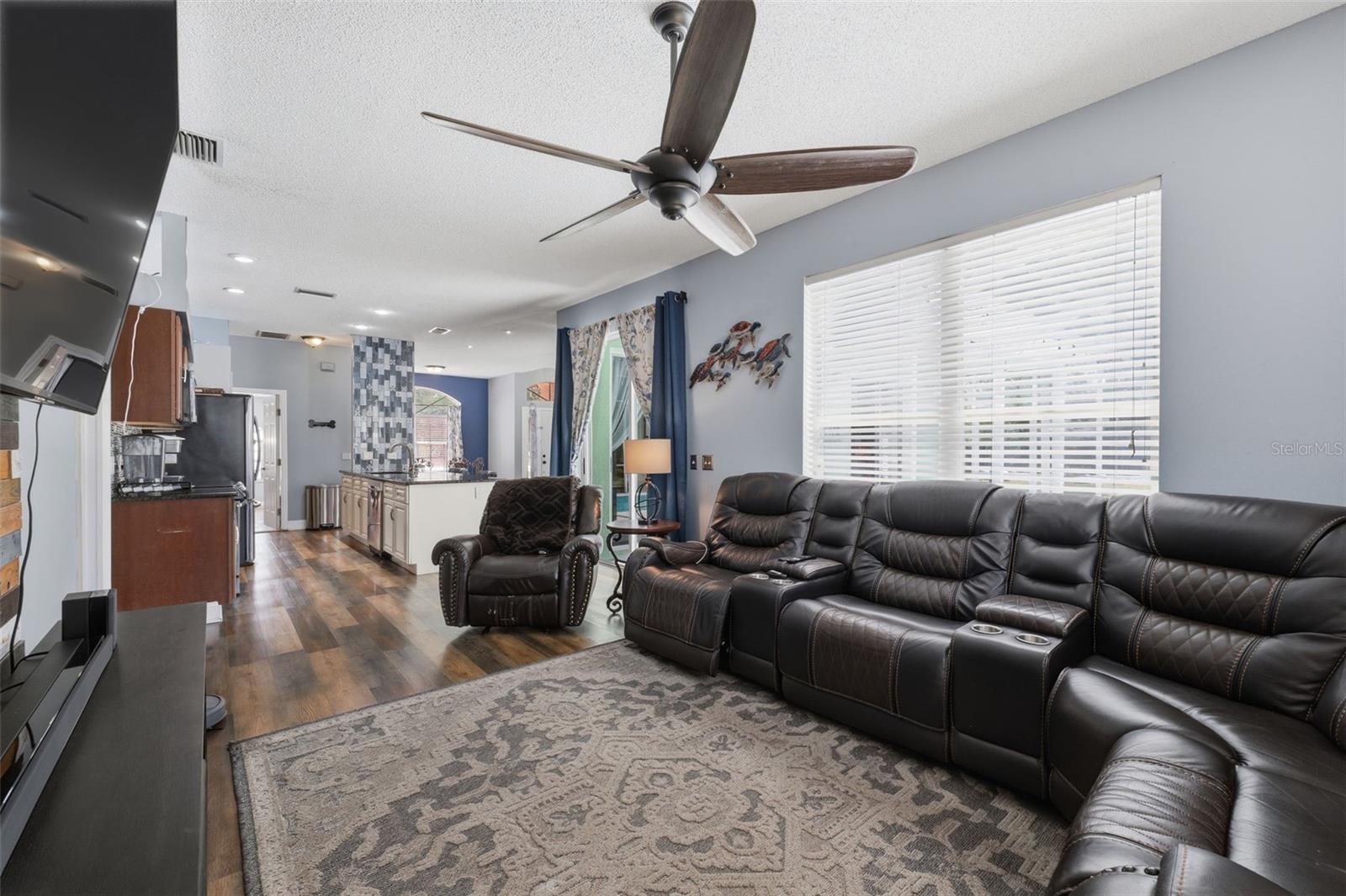 ROYAL HIGHLANDS - Residential