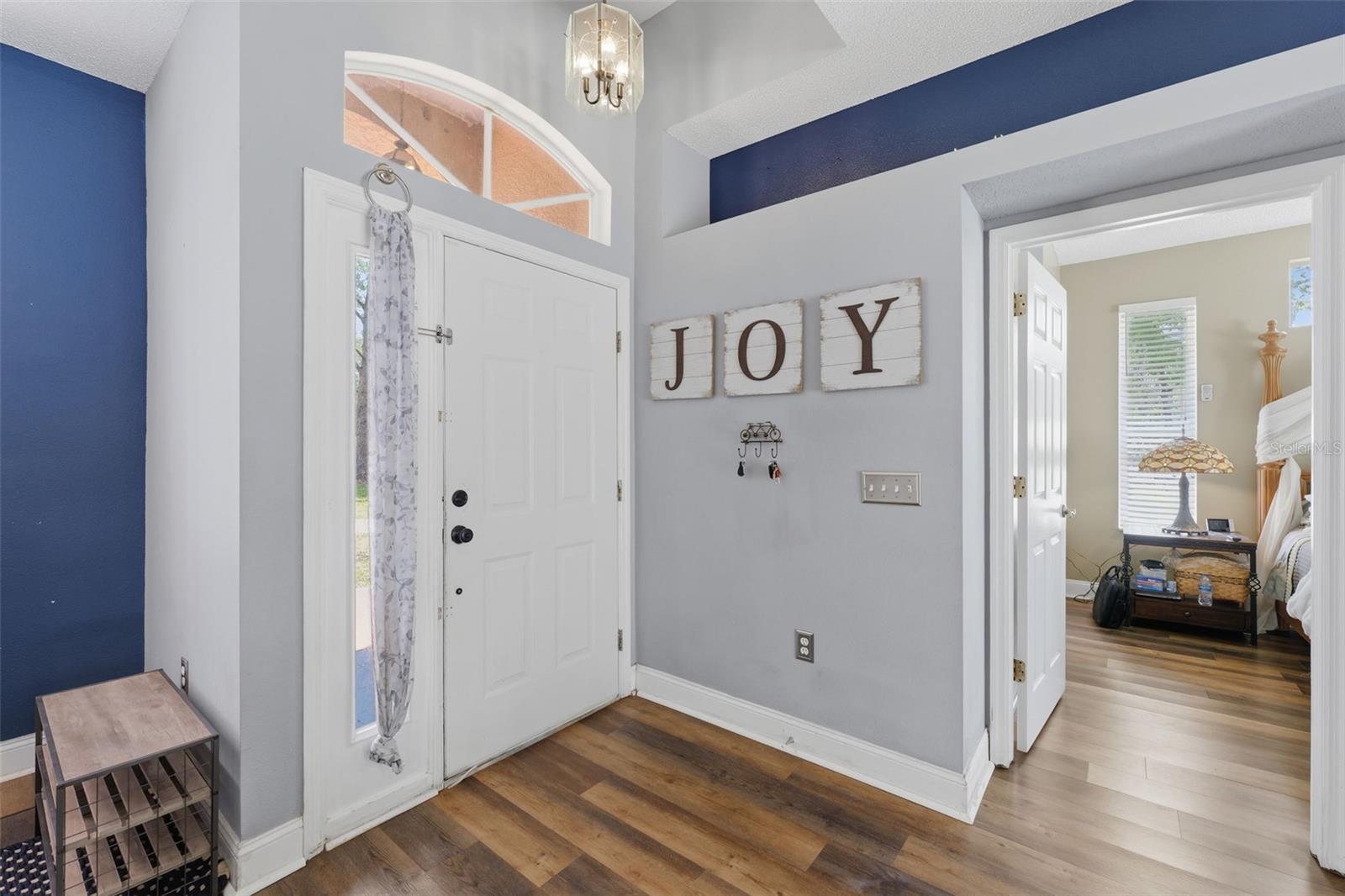 ROYAL HIGHLANDS - Residential