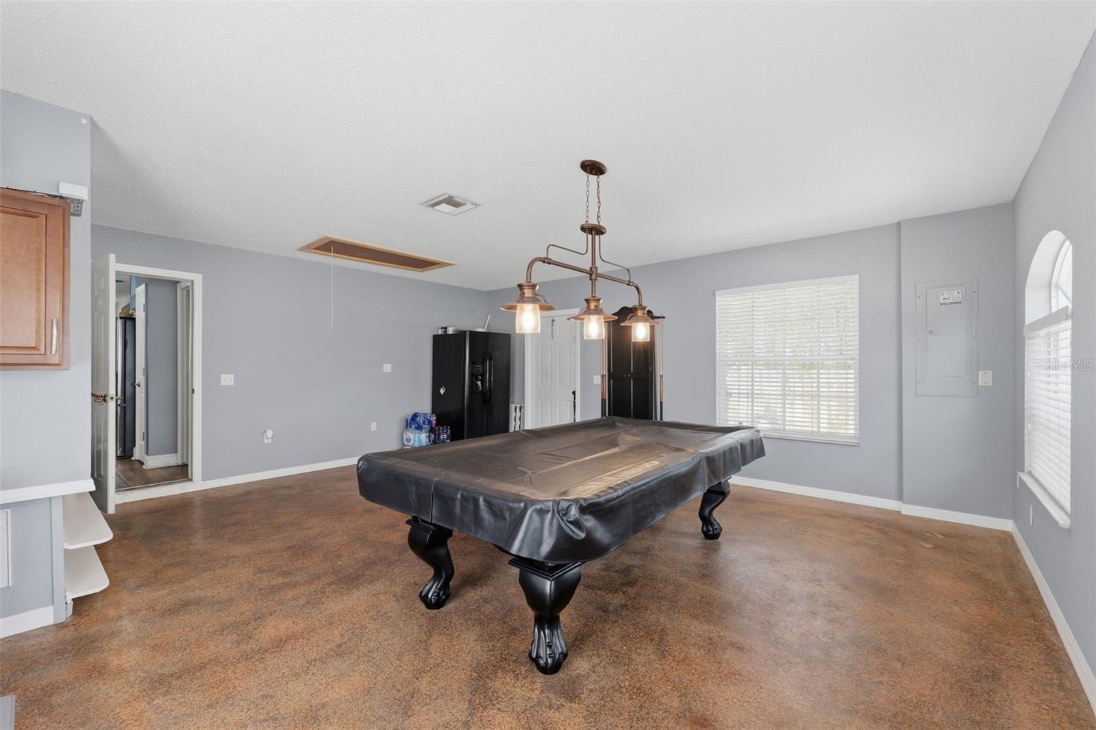 ROYAL HIGHLANDS - Residential