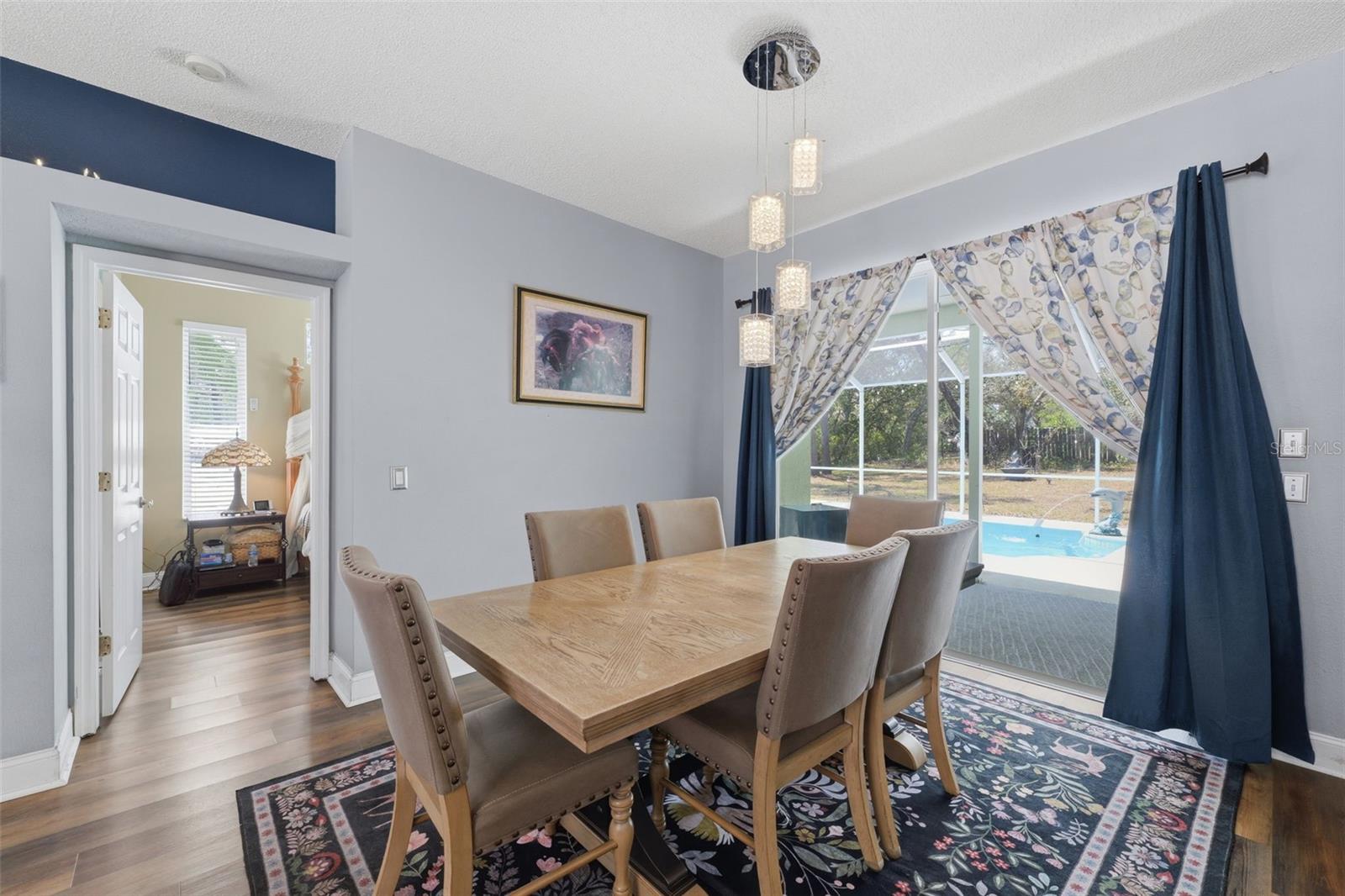 ROYAL HIGHLANDS - Residential