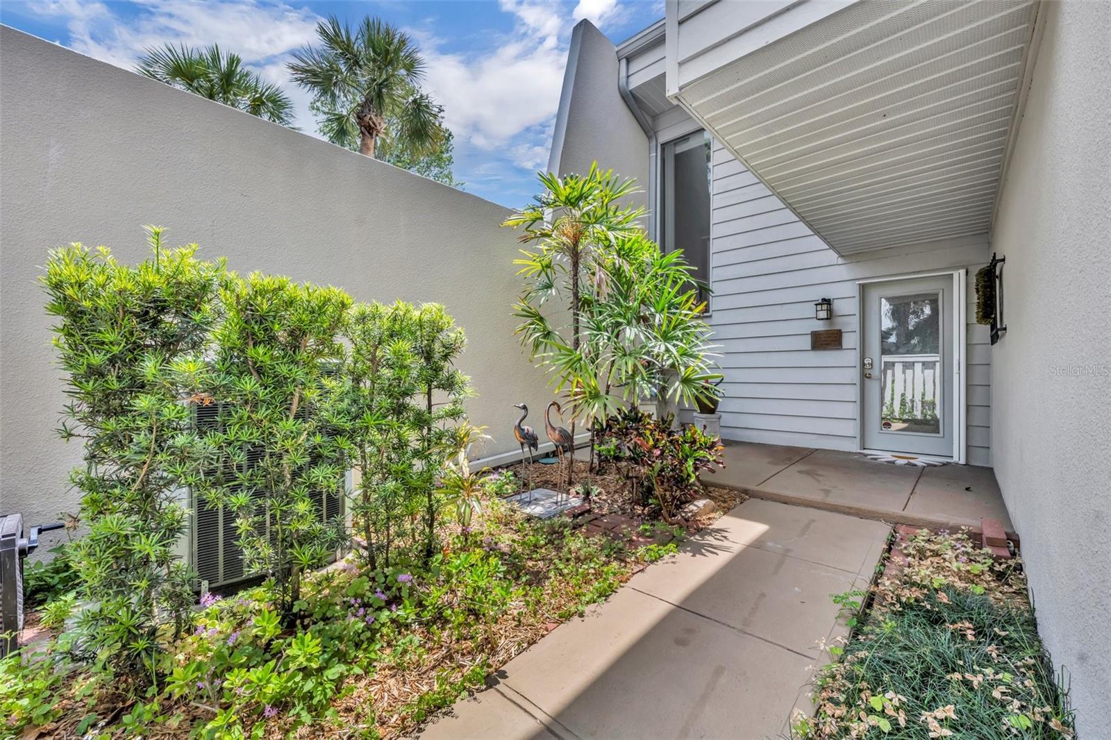 264 BALFOUR DRIVE