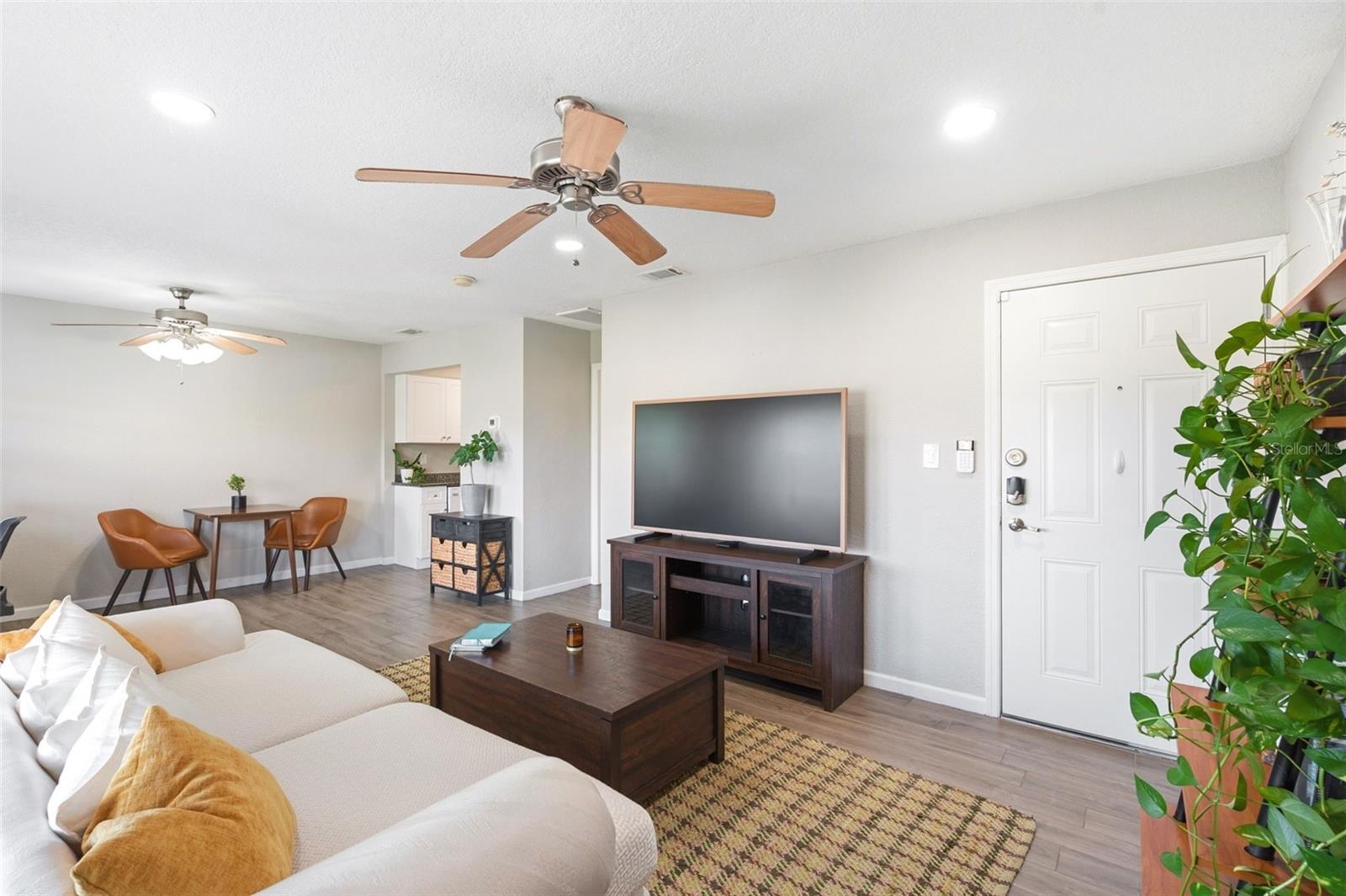 4725 COQUINA KEY DRIVE SE D