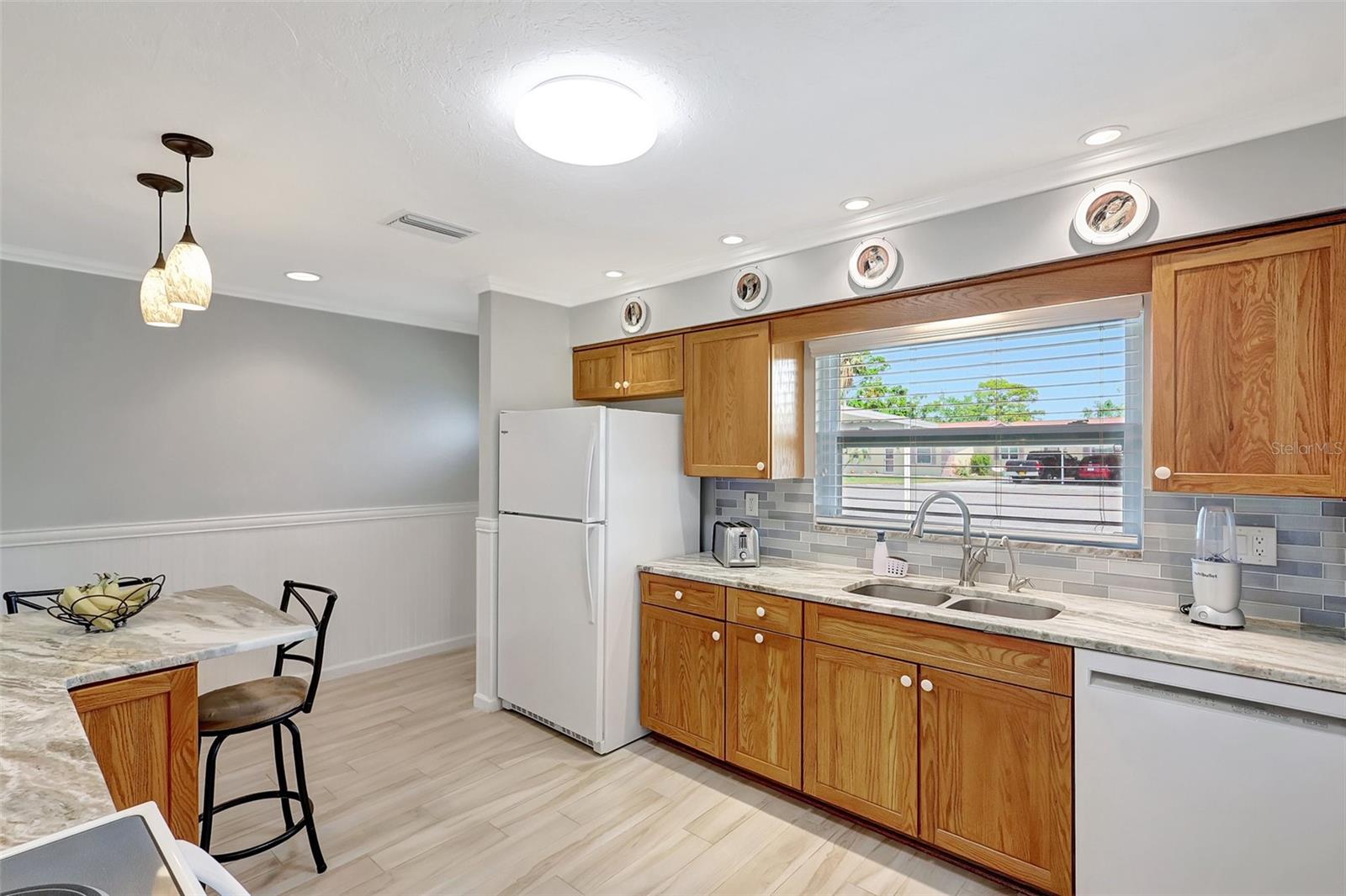 LAKE TIPPECANOE - Residential