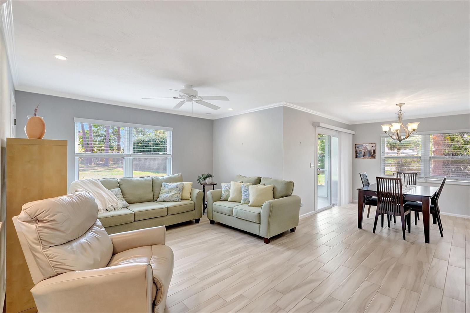LAKE TIPPECANOE - Residential