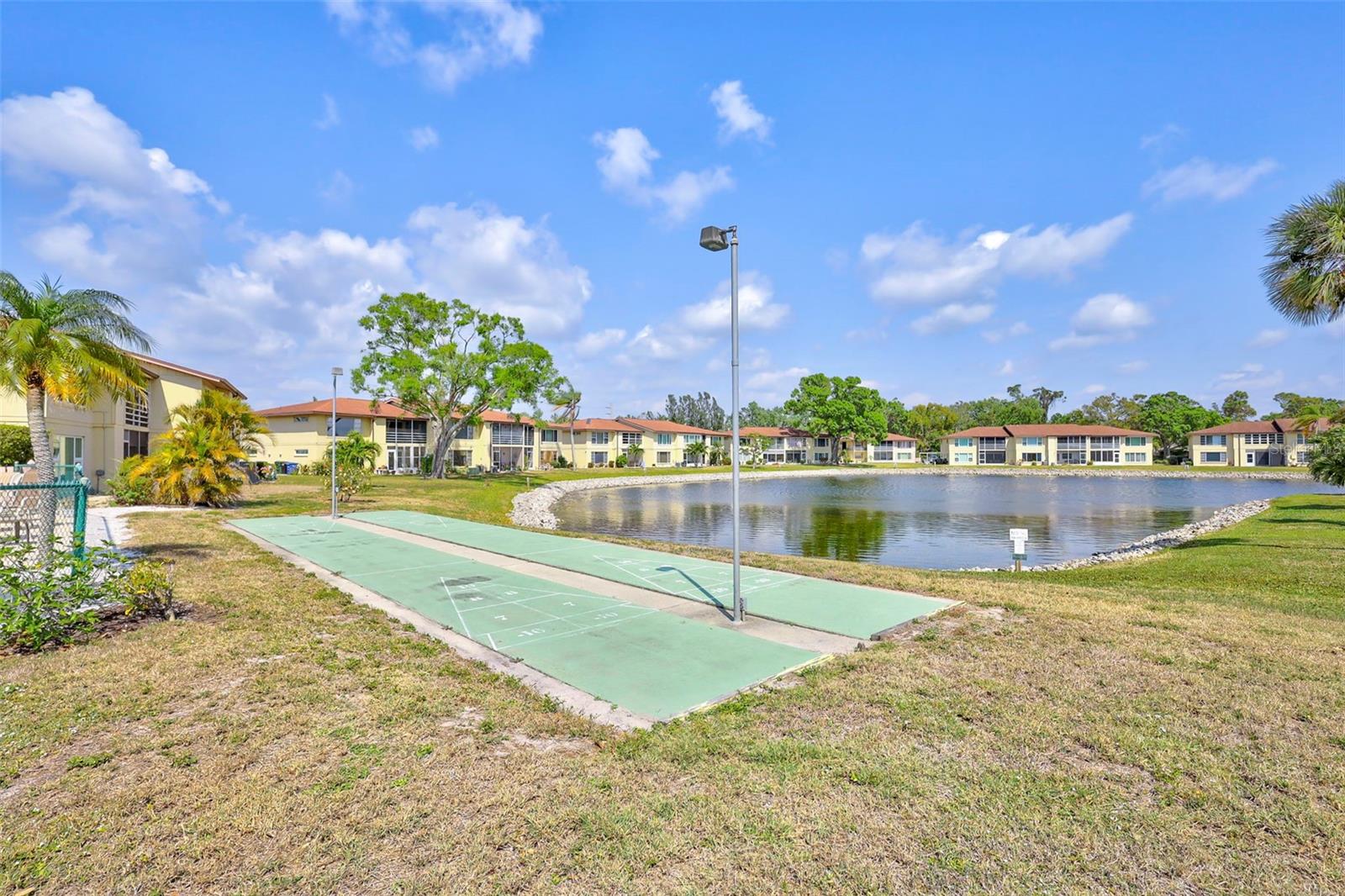 LAKE TIPPECANOE - Residential