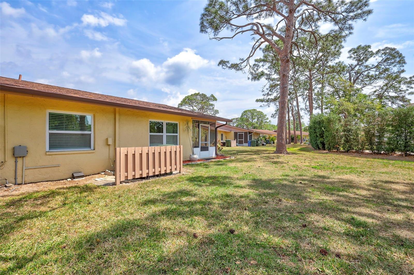 LAKE TIPPECANOE - Residential