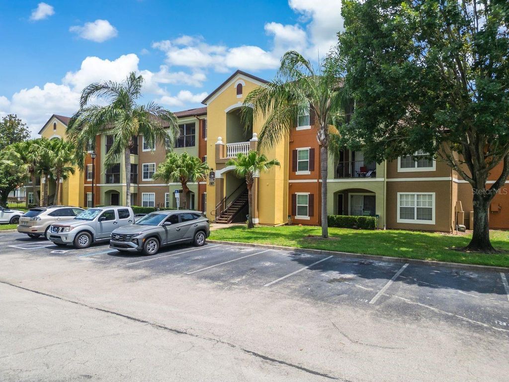 Photo of 738 Crest Pines Drive #726, Orlando, FL 32828 (MLS # S5153409)