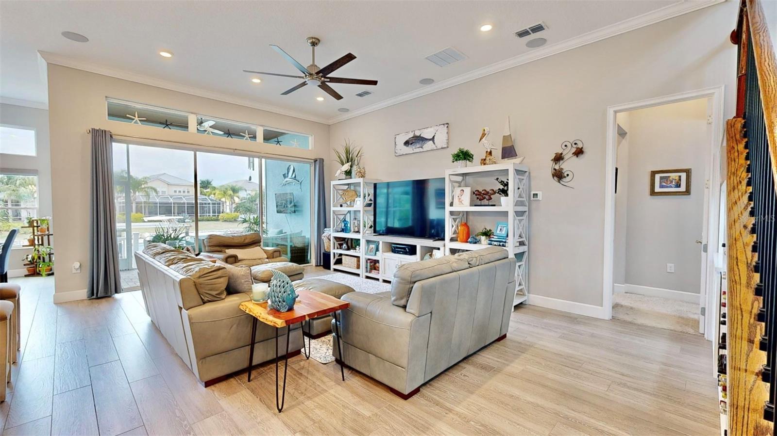 MIRABAY PRCL 8 - Residential