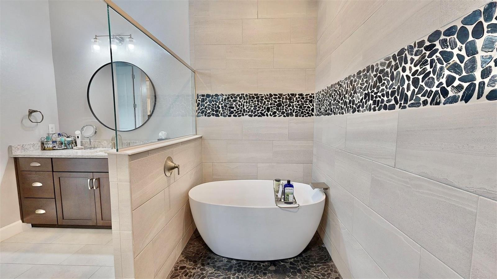 MIRABAY PRCL 8 - Residential