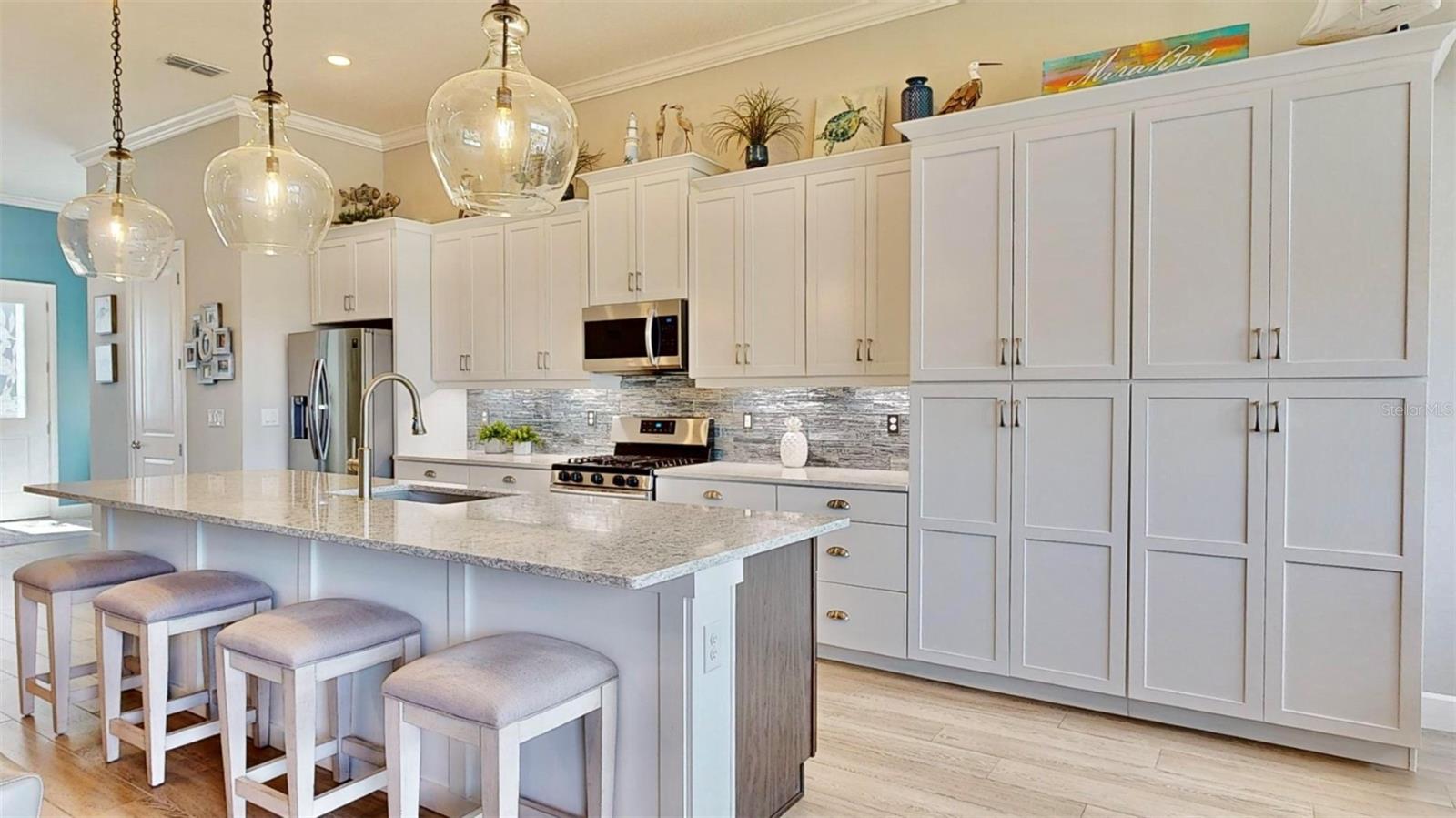 MIRABAY PRCL 8 - Residential