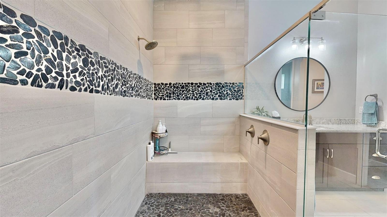 MIRABAY PRCL 8 - Residential