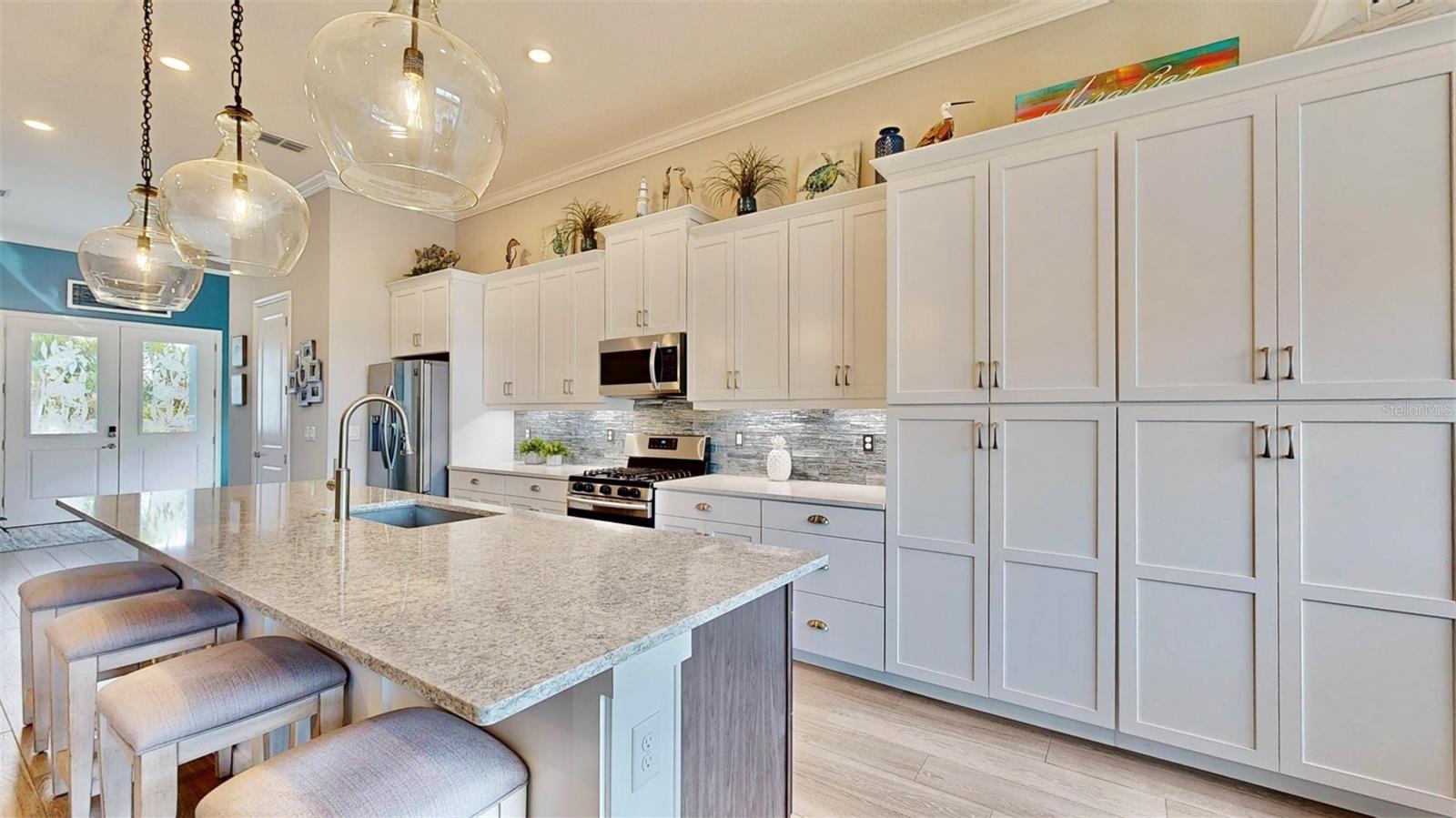 MIRABAY PRCL 8 - Residential