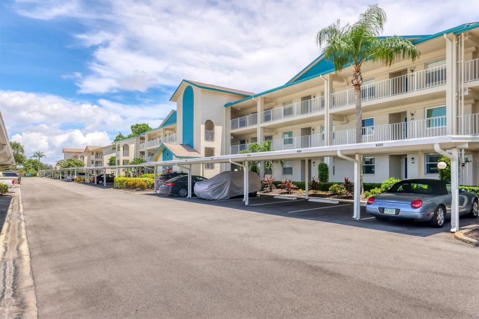 COUNTRY VILLAGE SEC 14 - Residential