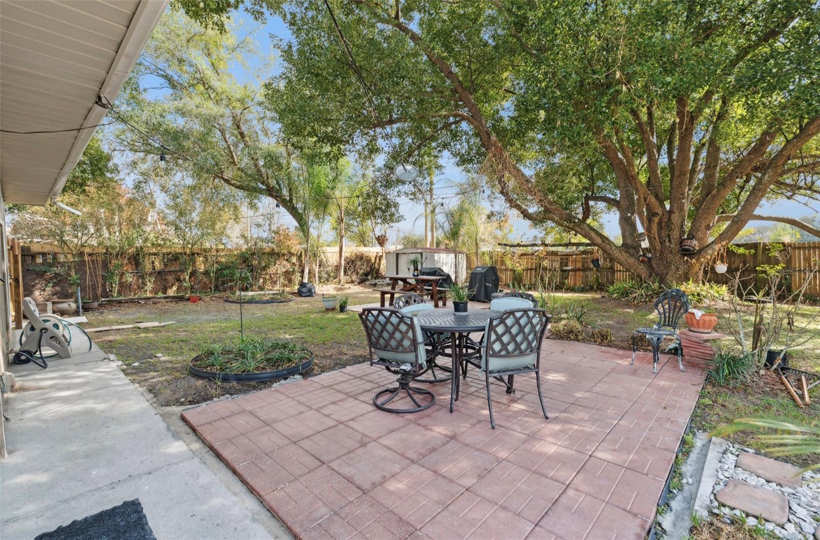 ENGELWOOD PARK - Residential