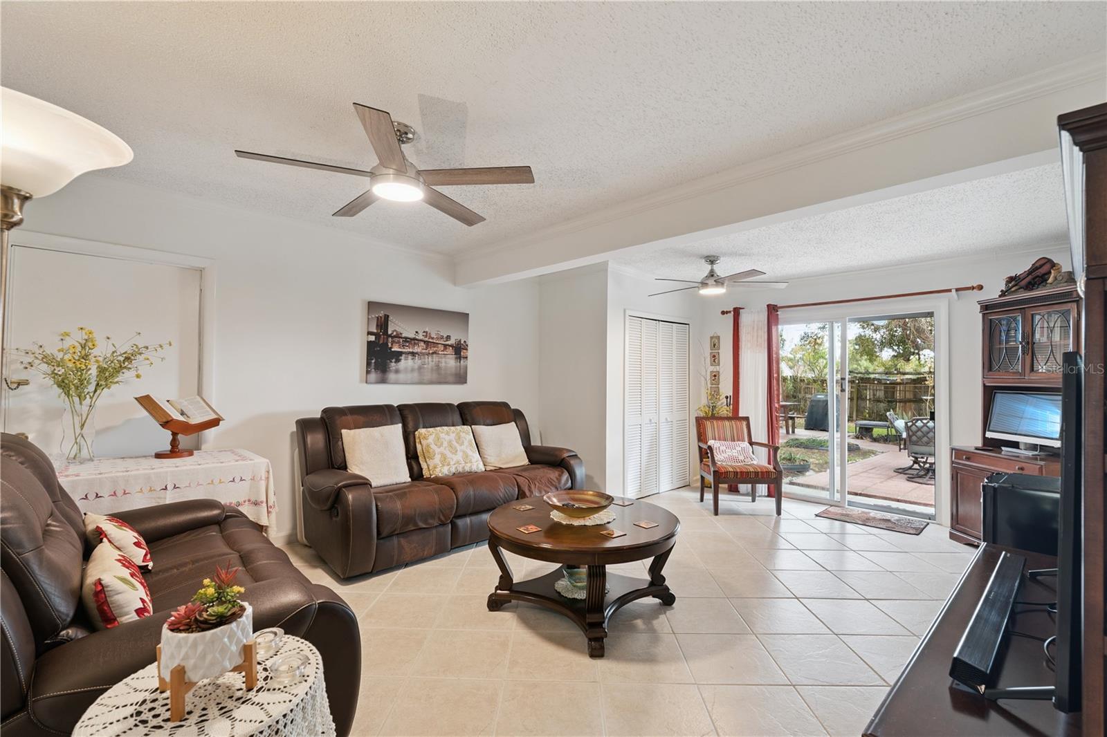 ENGELWOOD PARK - Residential