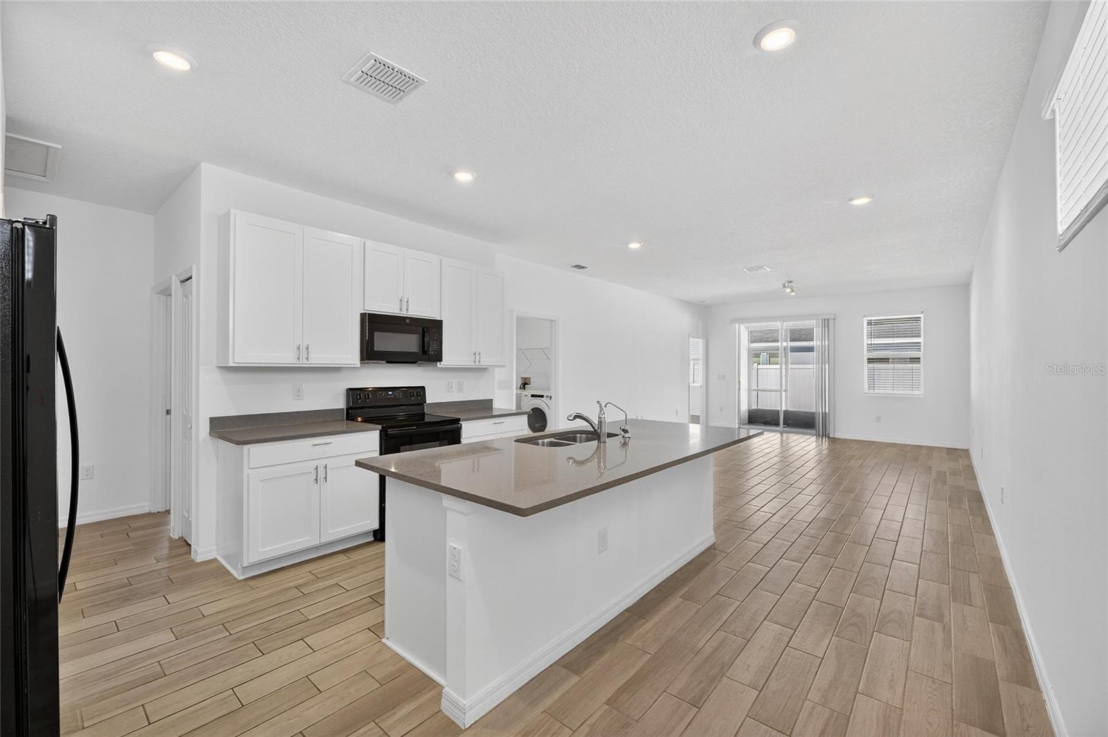 SOUTH FORK S & TR T - Residential