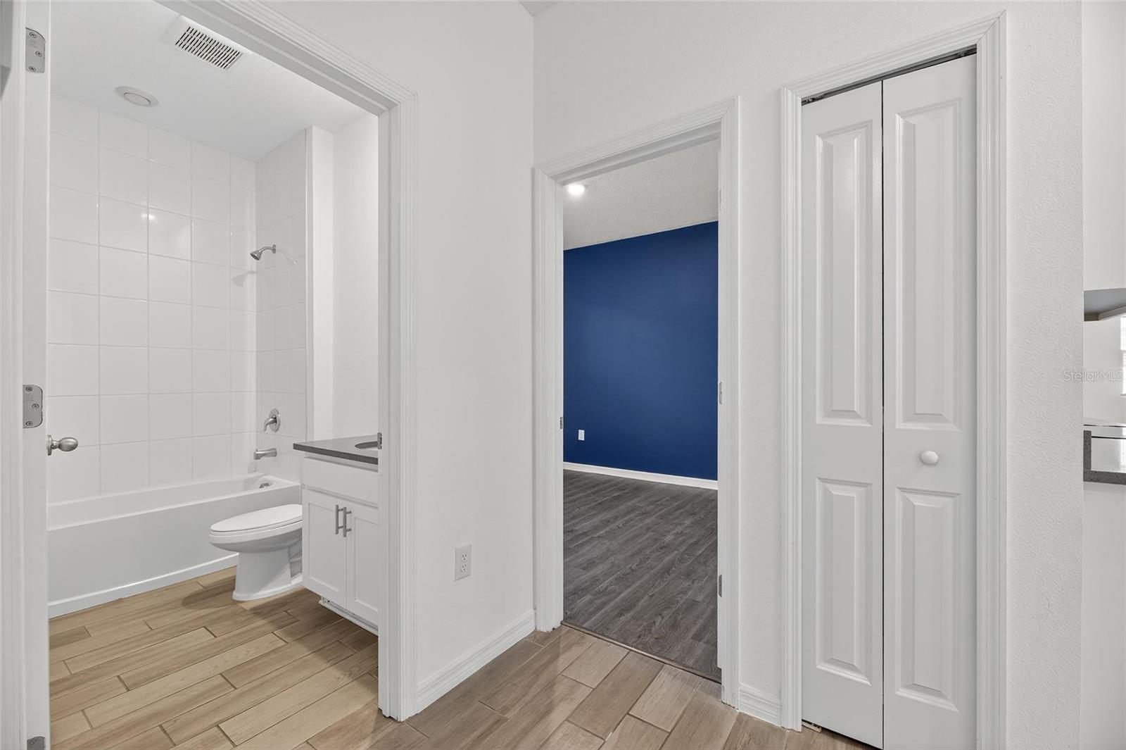 SOUTH FORK S & TR T - Residential