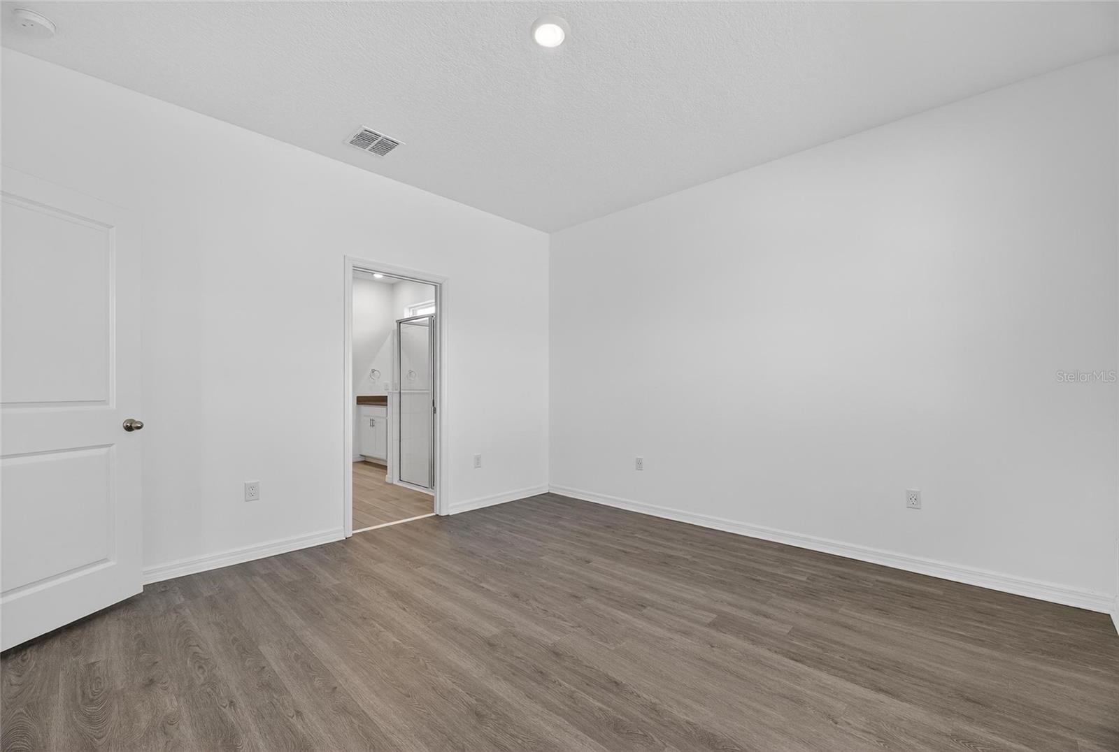 SOUTH FORK S & TR T - Residential