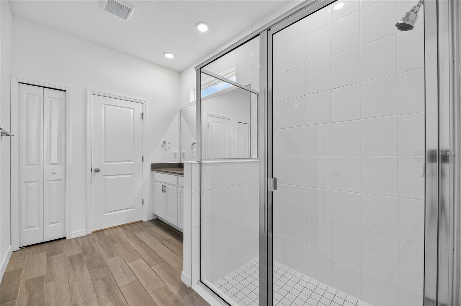 SOUTH FORK S & TR T - Residential