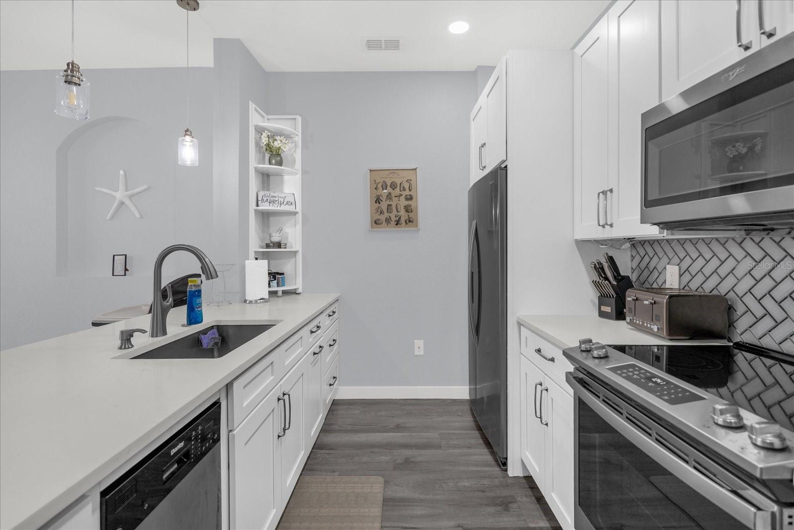 7671 COMROW STREET 303