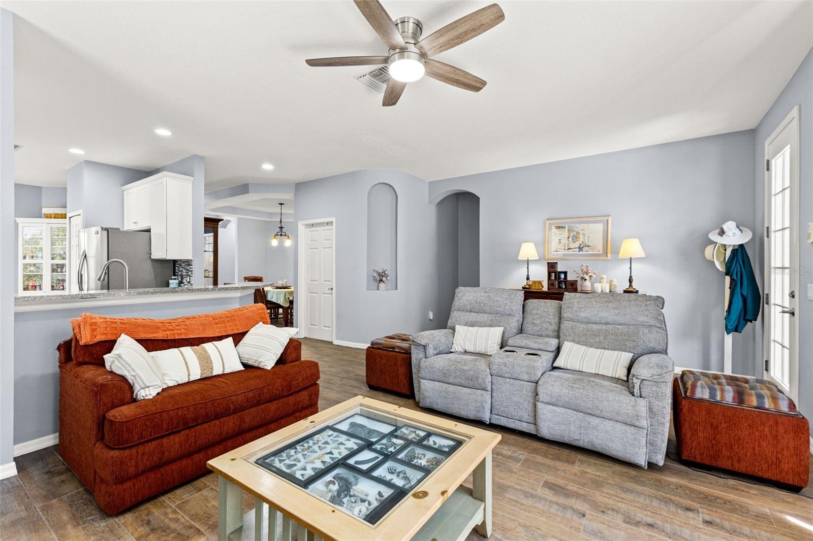 MIRABAY PRCL 7 PH 2 - Residential