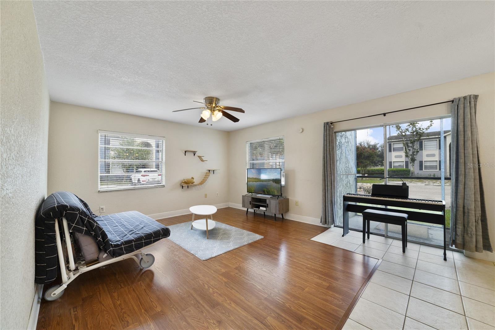 2541 N ALAFAYA TRAIL 77