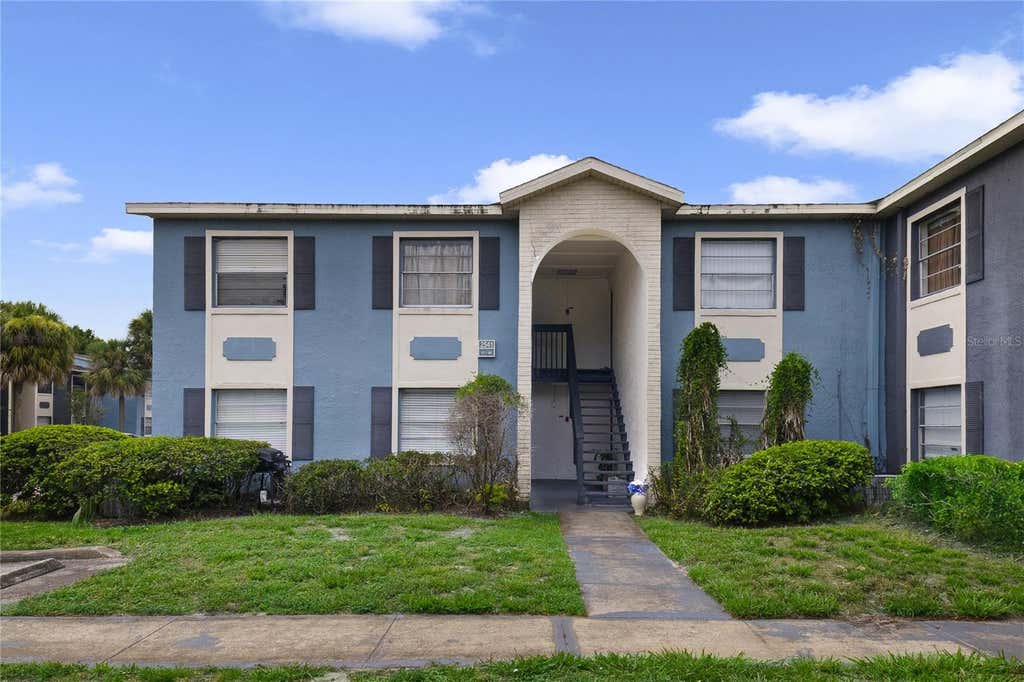 Photo of 2541 N Alafaya Trail #77, Orlando, FL 32826 (MLS # O6433859)