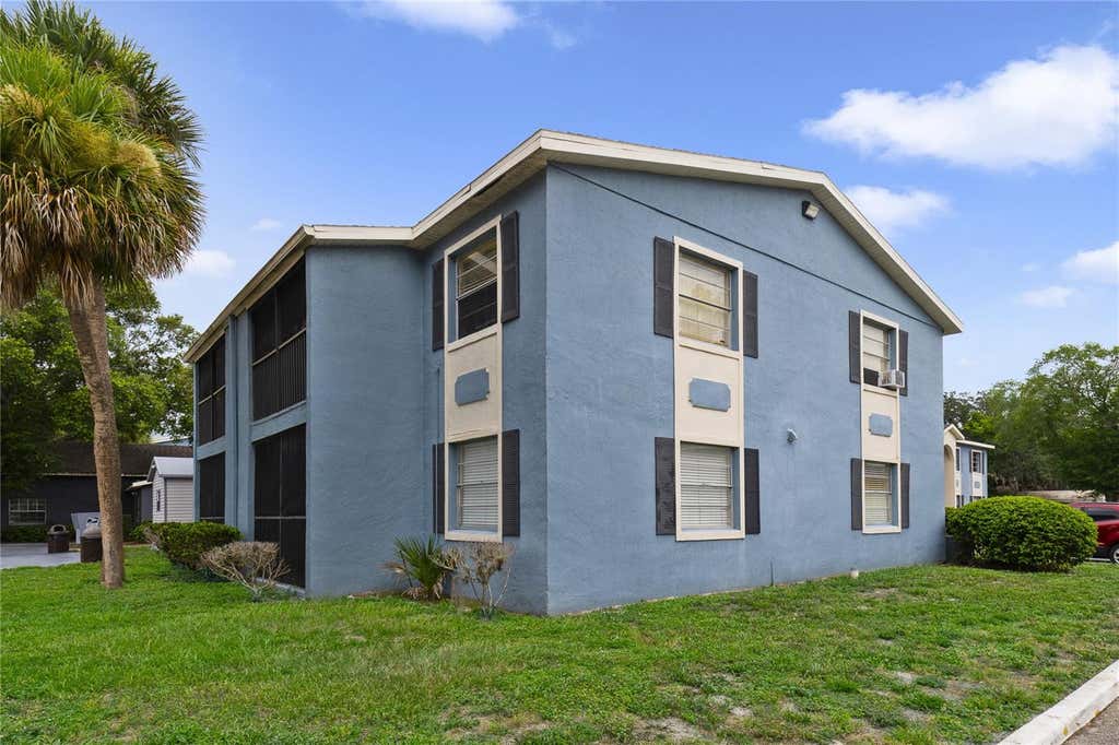 Photo of 2541 N Alafaya Trail #77, Orlando, FL 32826 (MLS # O6433859)