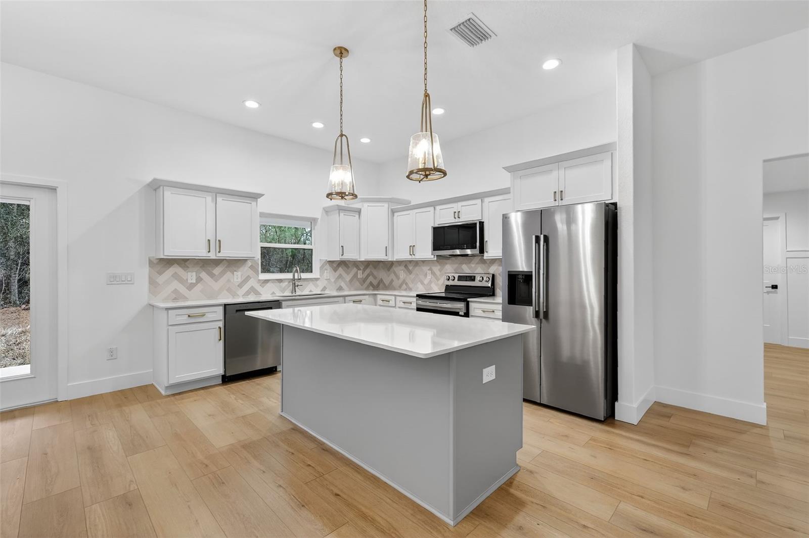 OAK HILL - Residential