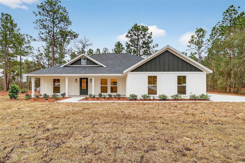 Photo of 1511 County Road 243a, Wildwood, FL 34785 (MLS # G5108459)