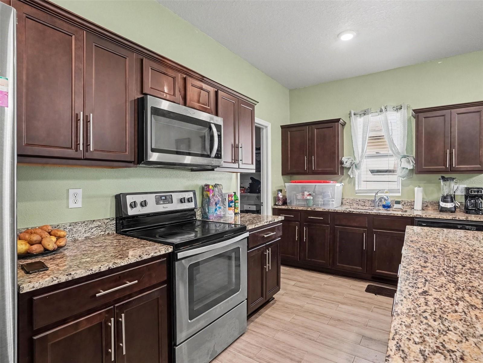 1096 ROBERTA ROAD