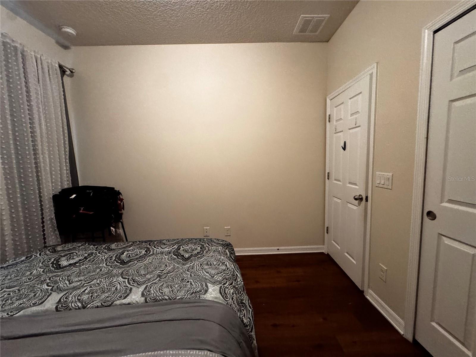 MILLENIA PARK PH 01 - Residential Lease