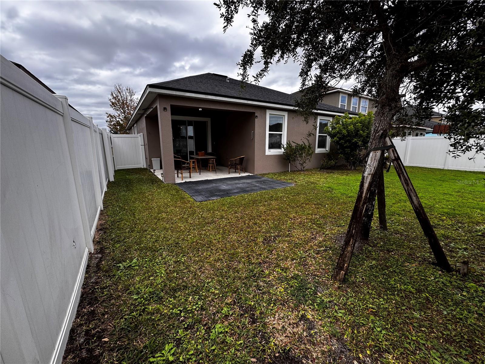 MILLENIA PARK PH 01 - Residential Lease