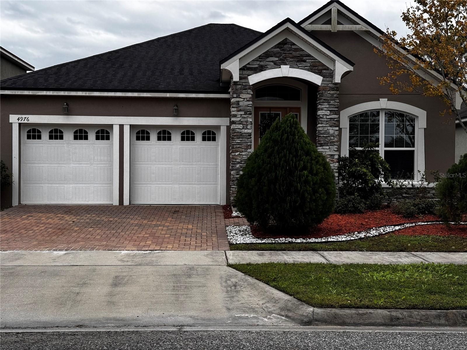 MILLENIA PARK PH 01 - Residential Lease