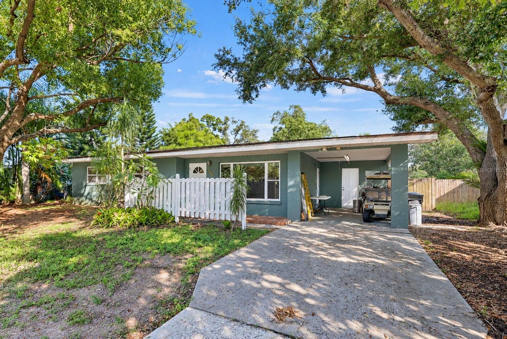 Photo of 730 San Christopher Drive, Dunedin, FL 34698 (MLS # TB8559341)