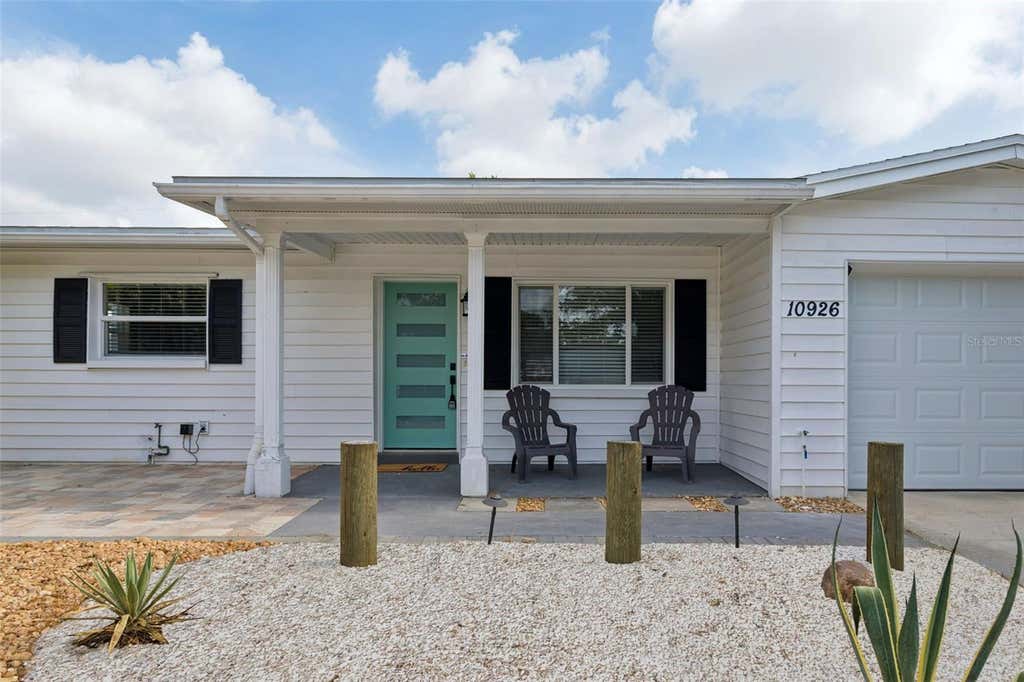 Photo of 10926 Temple Avenue, Seminole, FL 33772 (MLS # TB8542404)