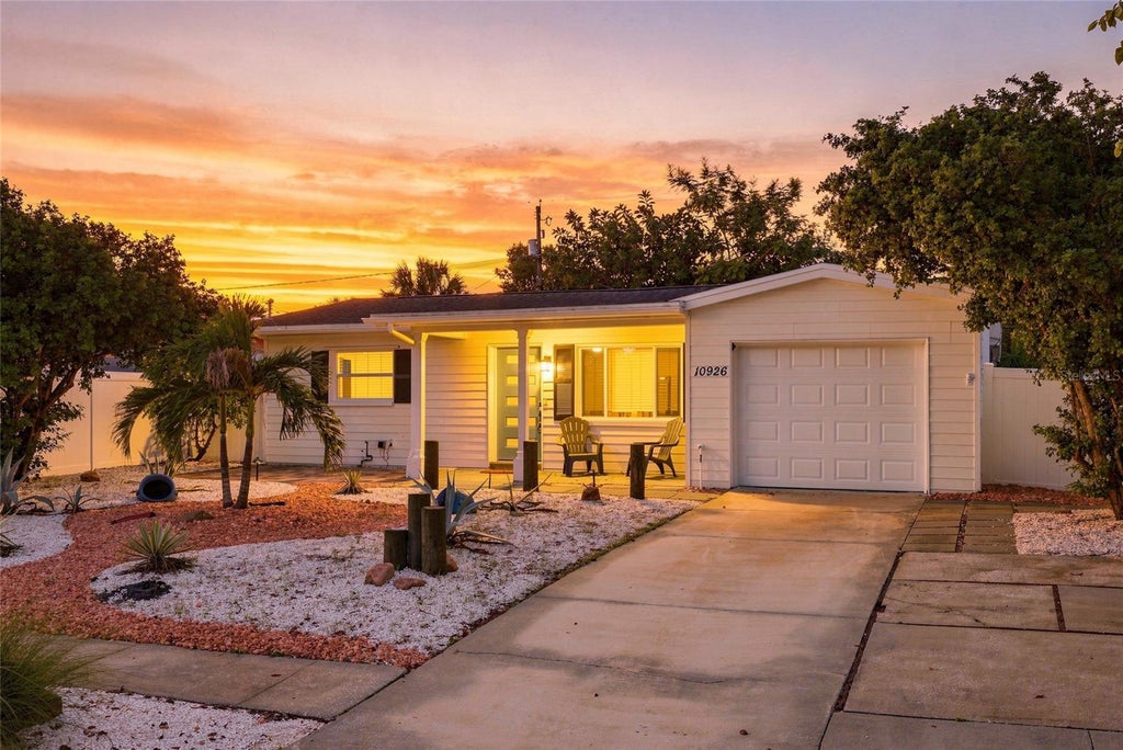 Photo of 10926 Temple Avenue, Seminole, FL 33772 (MLS # TB8542404)
