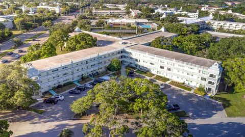 Condominium in CLEARWATER FL 2293 SWEDISH DRIVE 27.jpg