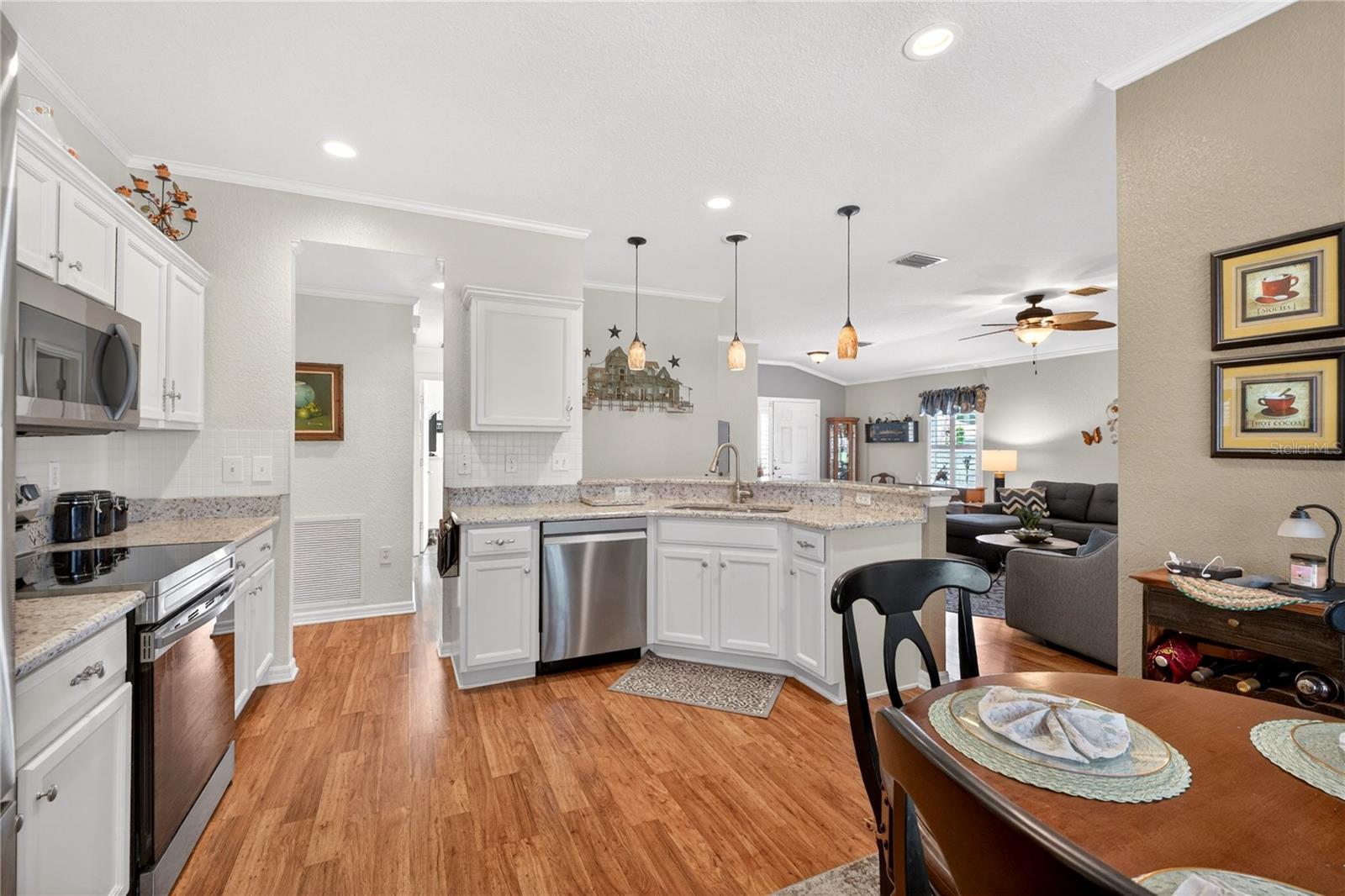 SPRUCE CRK CC CASTLE PINES - Residential