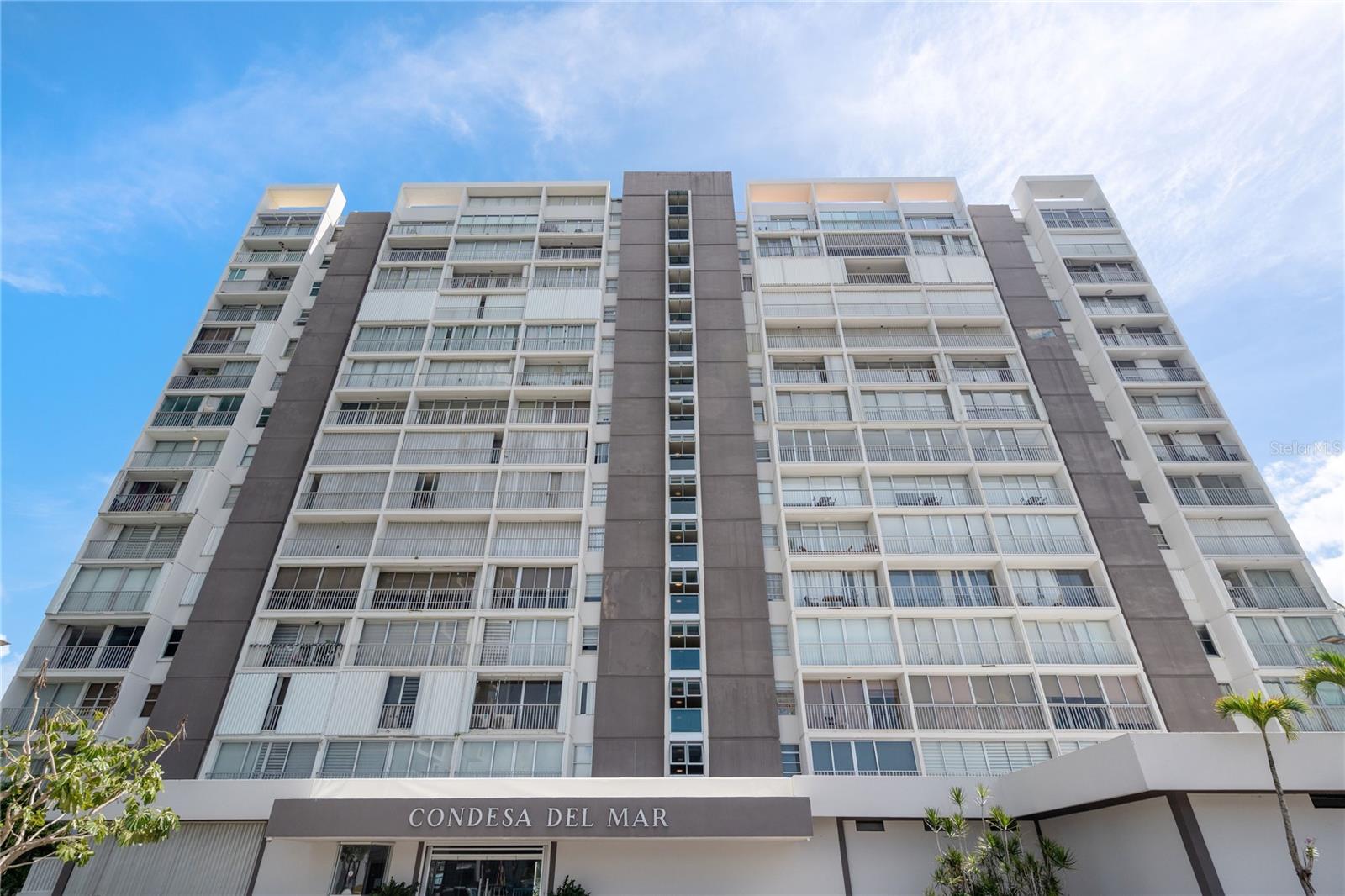 PR187 AVE. ISLA VERDE 602