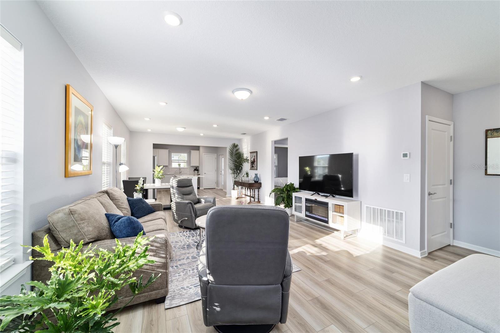 5472 SW 85TH AVENUE ROAD