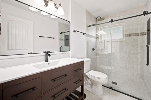Tiny photo for 21 Oak Court, Eustis, FL 32726 (MLS # O6420685)