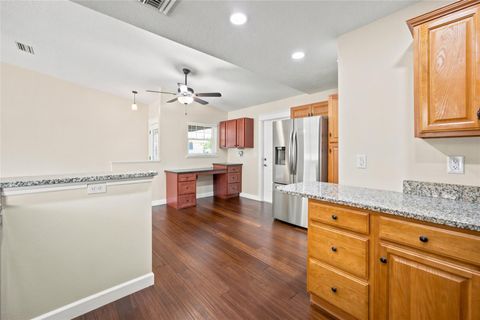 Tiny photo for 21 Oak Court, Eustis, FL 32726 (MLS # O6420685)