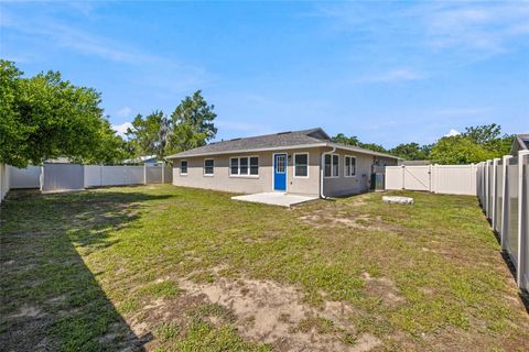 Tiny photo for 21 Oak Court, Eustis, FL 32726 (MLS # O6420685)