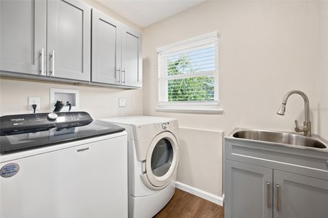 Tiny photo for 21 Oak Court, Eustis, FL 32726 (MLS # O6420685)