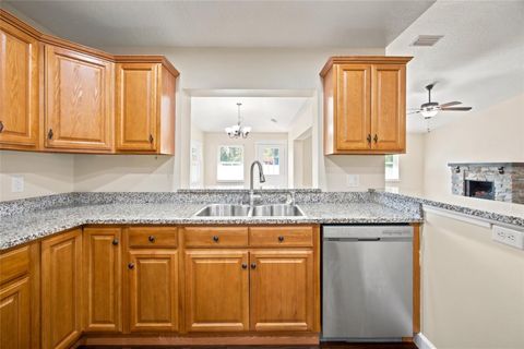 Tiny photo for 21 Oak Court, Eustis, FL 32726 (MLS # O6420685)