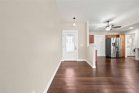Tiny photo for 21 Oak Court, Eustis, FL 32726 (MLS # O6420685)