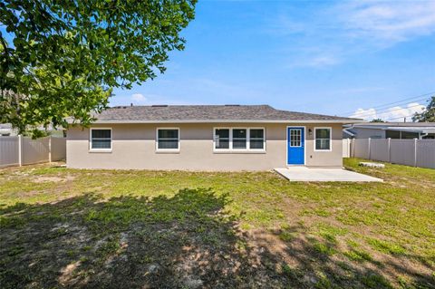 Tiny photo for 21 Oak Court, Eustis, FL 32726 (MLS # O6420685)