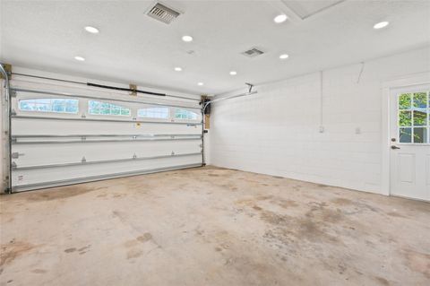 Tiny photo for 21 Oak Court, Eustis, FL 32726 (MLS # O6420685)