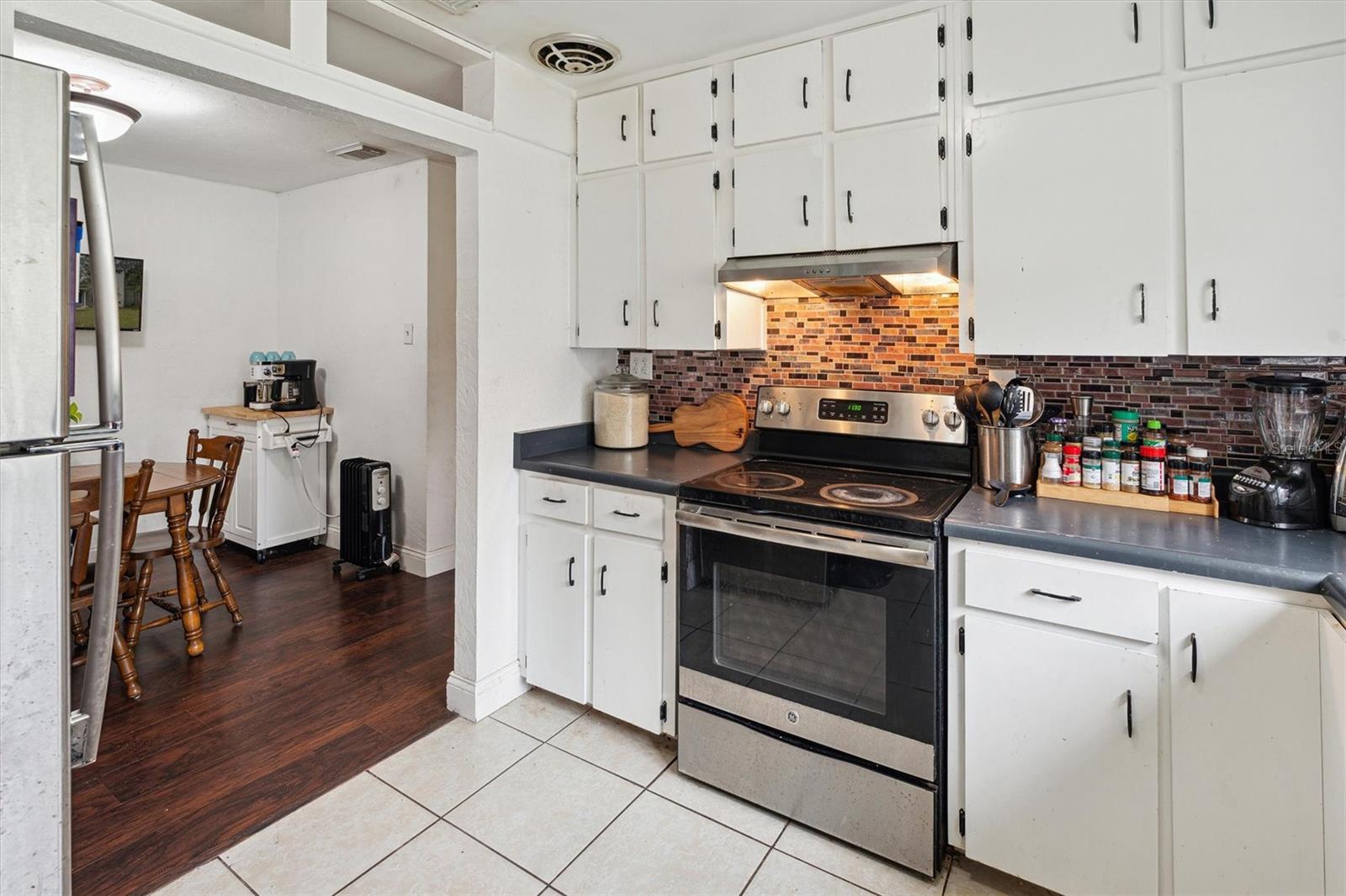 CAROL ESTATES - Residential